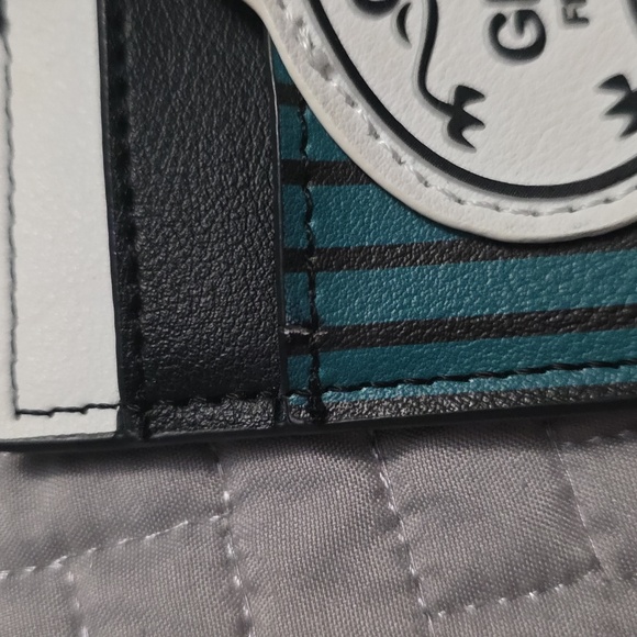 Disney Park Loungefly Haunted Mansion Ghost Host Retractable Card Holder - Picture 5 of 6